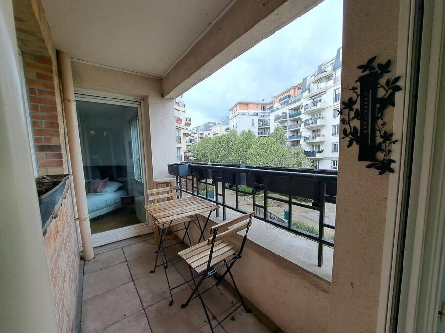 Appartement Aux Portes De Paris Et 5 Minutes Du Metro Charenton-le-Pont Buitenkant foto